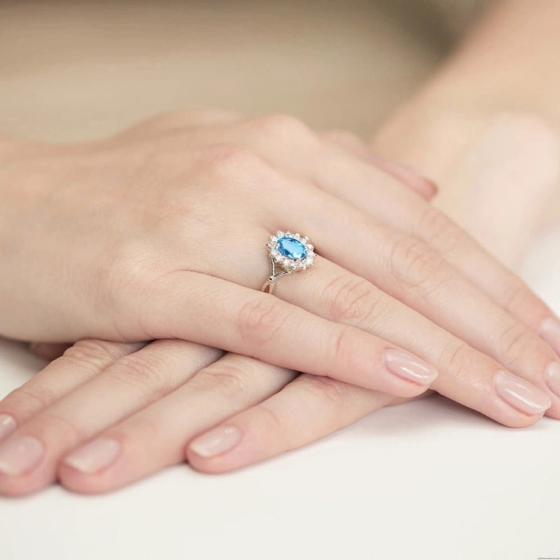 Pierścionek W182 Topaz 0,50ct białe złoto