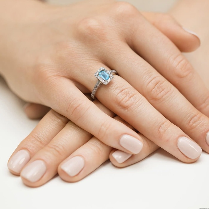 Pierścionek W422 Topaz 0,65ct białe złoto