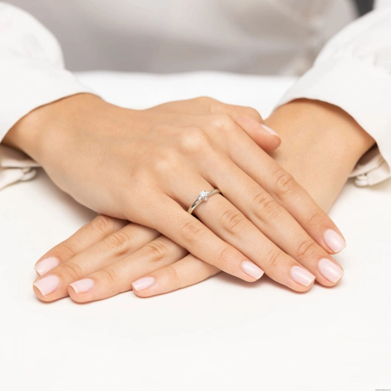 Pierścionek W0666 Diament białe złoto