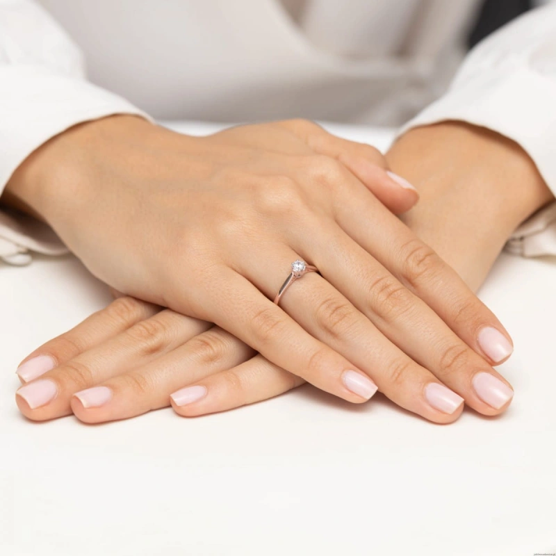 Pierścionek W0672 Diament 0,18ct różowe złoto