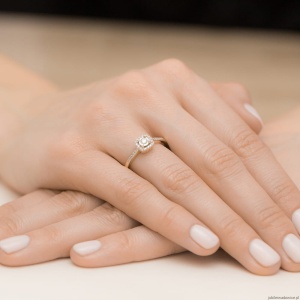 Pierścionek W462 Diament Laboratoryjny 0,08ct żółte złoto