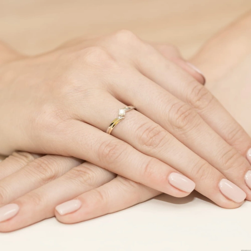 Pierścionek W0231B Diament Laboratoryjny 0,25ct żółte złoto