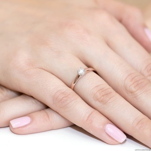 Pierścionek W0239 Diament Laboratoryjny 0,20ct różowe złoto