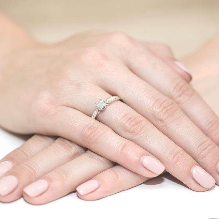 Pierścionek W0328 Diament Labortoryjny 0,08ct białe złoto