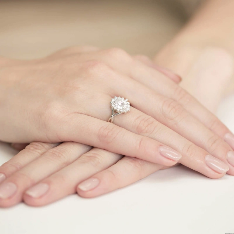 Pierścionek W0182 Diament Laboratoryjny 0,70ct białe złoto