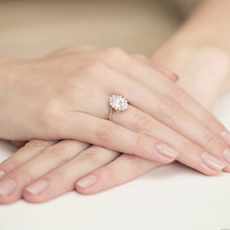 Pierścionek W0182 Diament Laboratoryjny 0,70ct różowe złoto