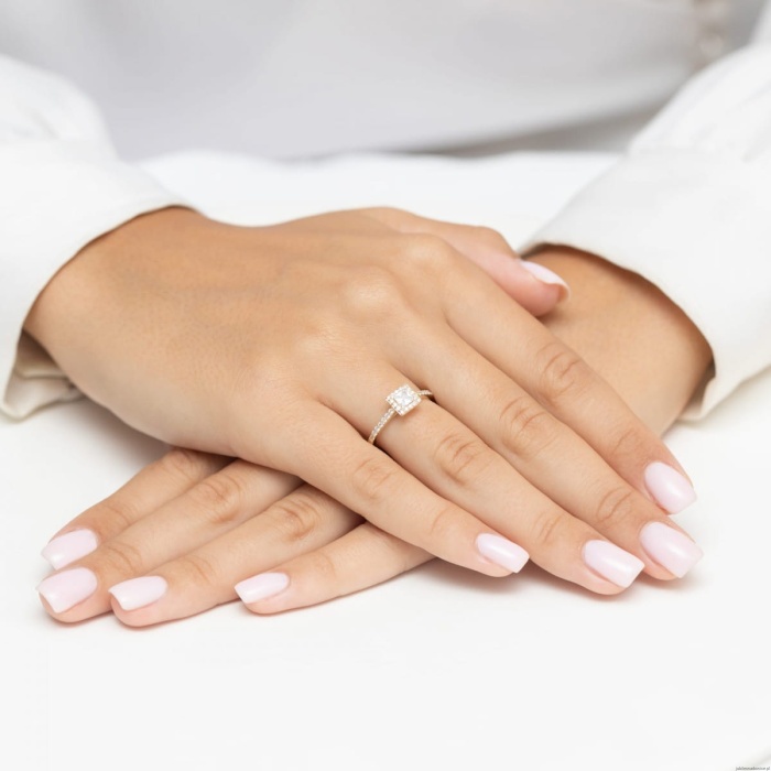 Pierścionek W0591 Diament laboratoryjny 0,30ct żółte złoto