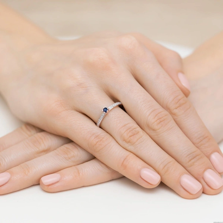 Pierścionek W0459 Szafir 0,15ct różowe złoto