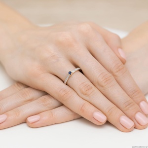 Pierścionek W0459 Szafir 0,15ct żółte złoto