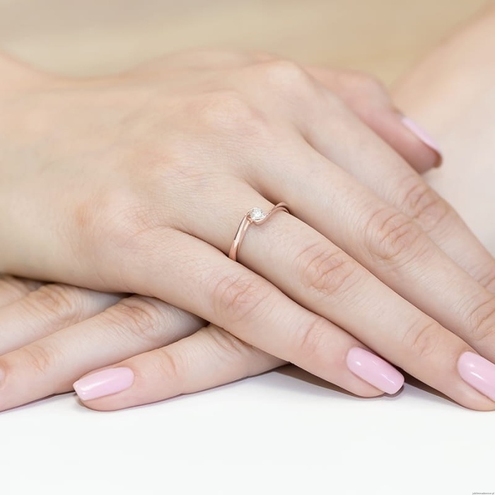 Pierścionek W0160 Diament Laboratoryjny 0,13ct różowe złoto