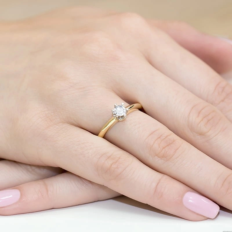 Pierścionek W0267 Diament 0,30ct Żółte złoto 375