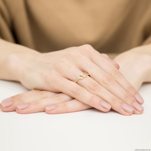 Pierścionek W0500 z diamentami Żółte złoto 375