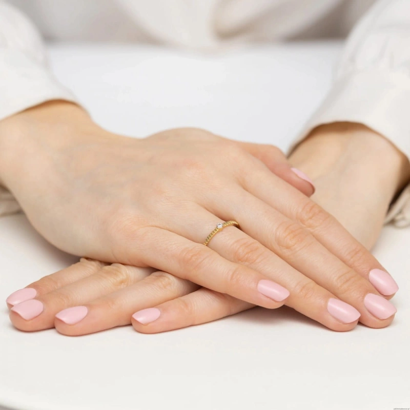 Pierścionek W0512 Diament 0,04ct Żółte złoto 375