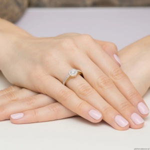 Pierścionek W0530 Diament 0,15ct Żółte złoto 375