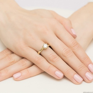 Pierścionek W0563 Diament 1,00ct Żółte złoto 375