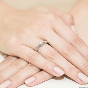 Pierścionek W0199 Diament 0,20ct Białe złoto 375