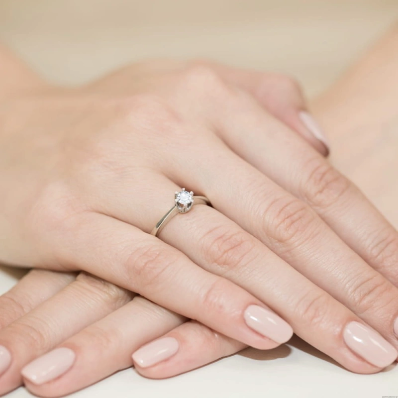 Pierścionek W0220B Diament 0,30ct Białe złoto 375