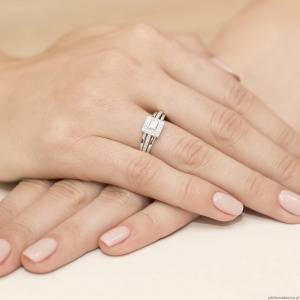 Pierścionek W0271 Diament 0,15ct Białe złoto 375