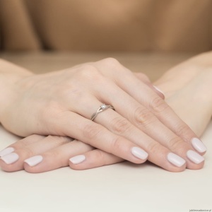 Pierścionek W0470 Diament 0,03ct białe złoto 375