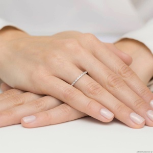 Pierścionek W0504 z diamentami białe złoto 375