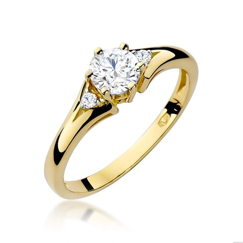 Pierścionek W0076 Biały Szafir 0,60ct żółte złoto 375