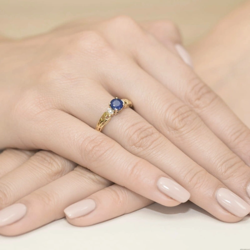 Pierścionek W0014 Szafir 0,50ct żółte złoto 375