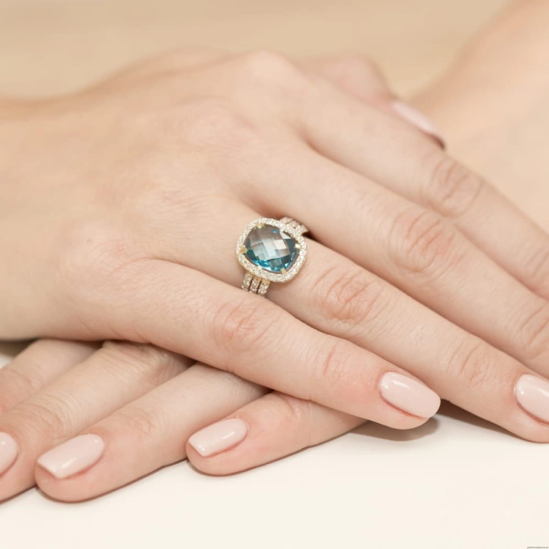 Pierścionek W0313 Topaz Swiss 3,00ct żółte złoto 375