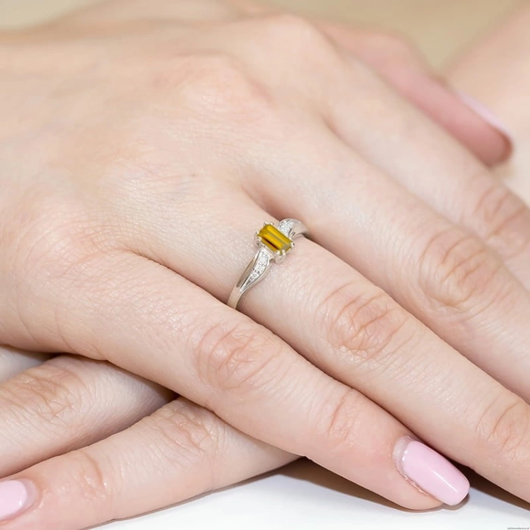 Pierścionek W0094 Cytryn 0,60ct białe złoto 375