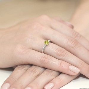 Pierścionek W0066 Oliwin 0,60ct białe złoto 375