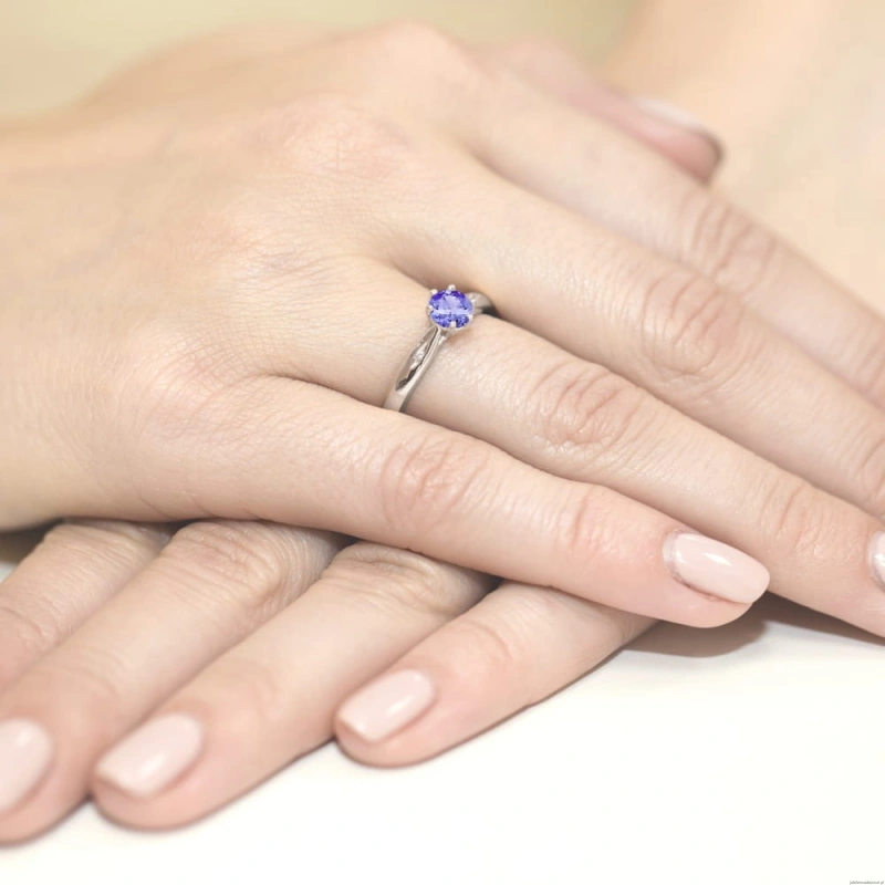 Pierścionek W0074 Tanzanit 0,50ct białe złoto 375