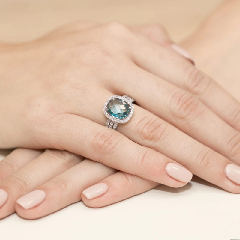 Pierścionek W0313 Topaz Swiss 3,00ct białe złoto 375