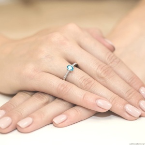Pierścionek W0067 Topaz Swiss 0,50ct białe złoto 375