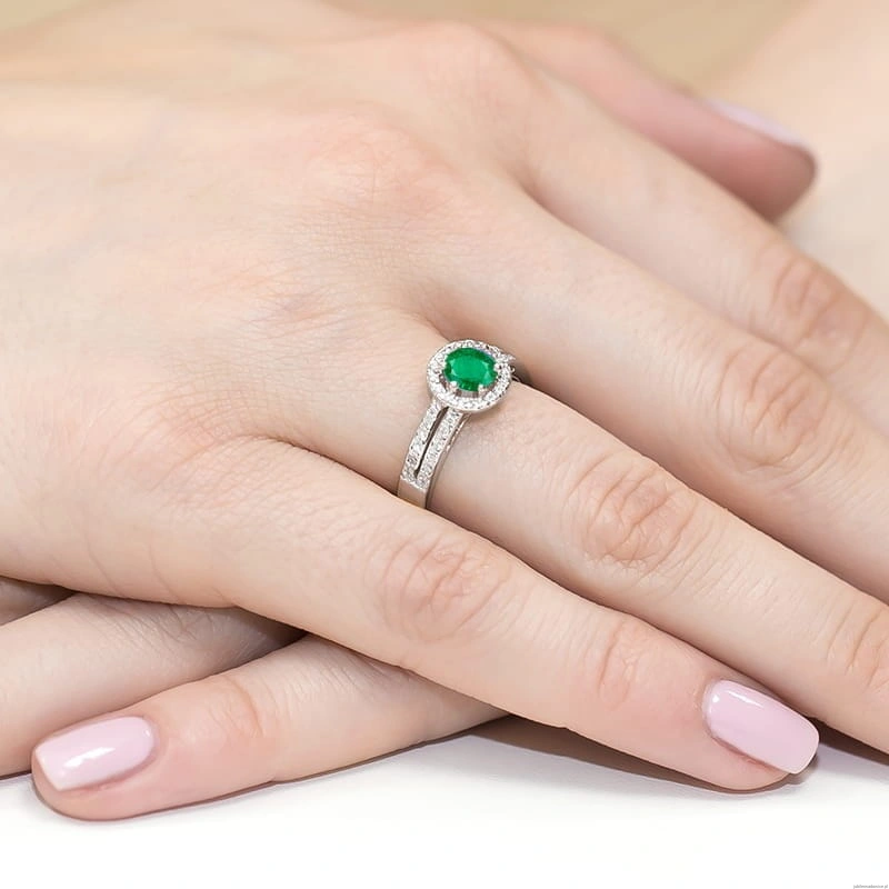 Pierścionek W0087 Szmaragd 0,50ct białe złoto 375