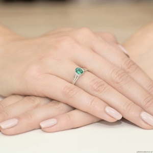 Pierścionek W0005 Szmaragd 0,40ct białe złoto 375