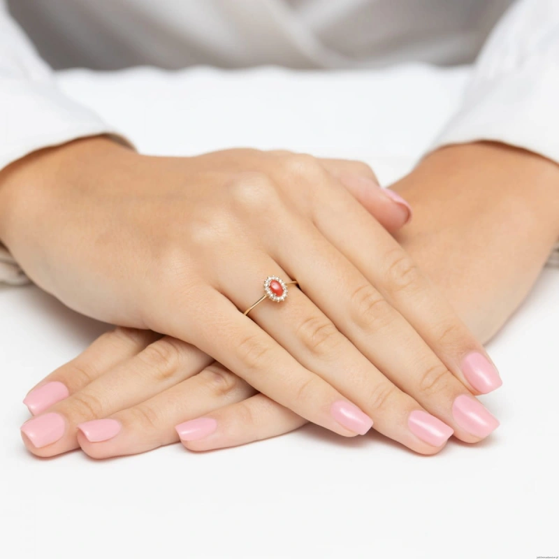 Pierścionek W0569 Koral 0,20ct żółte złoto 375