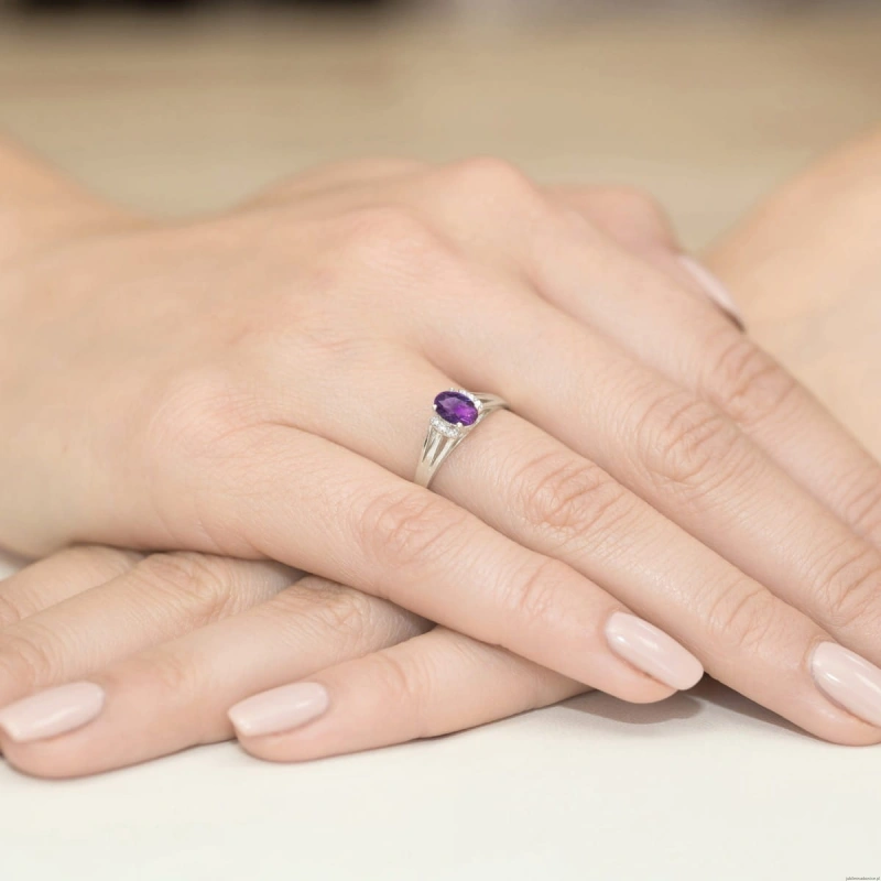 Pierścionek W0005 Ametyst 0,40ct białe złoto 375
