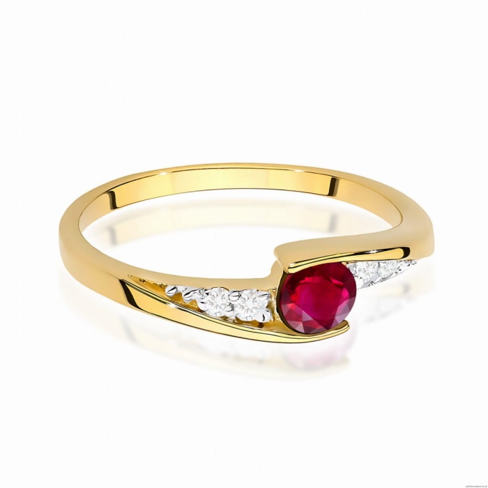 Pierścionek W0618 Rubin 0,30ct żółte złoto 375