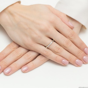 Pierścionek W0619 z diamentami białe złoto 375