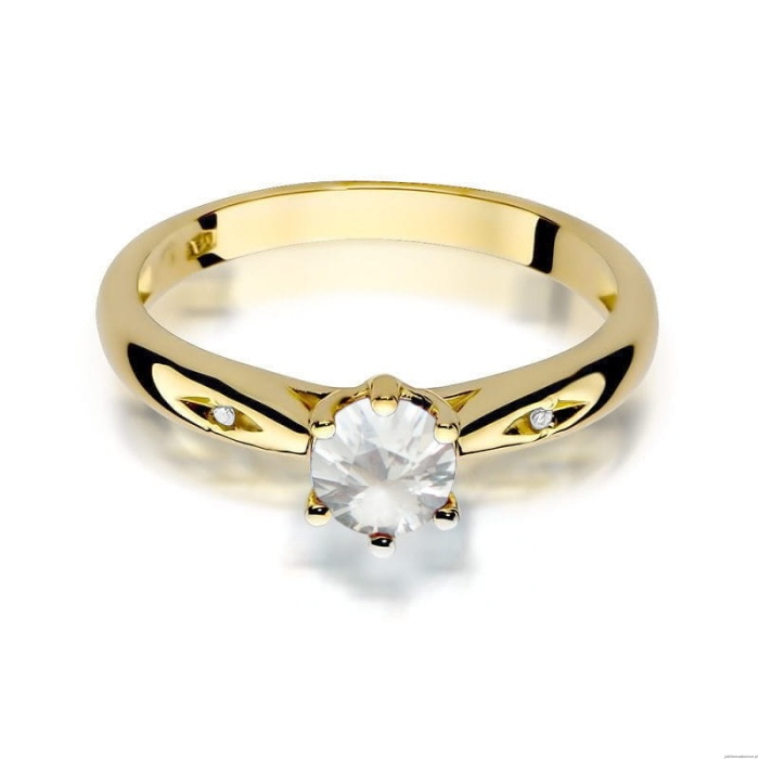Pierścionek W0074 Biały Szafir 0,60ct żółte złoto 375