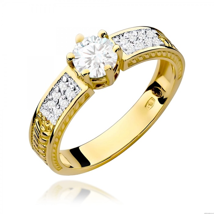 Pierścionek W0075 Biały Szafir 0,60ct żółte złoto 375