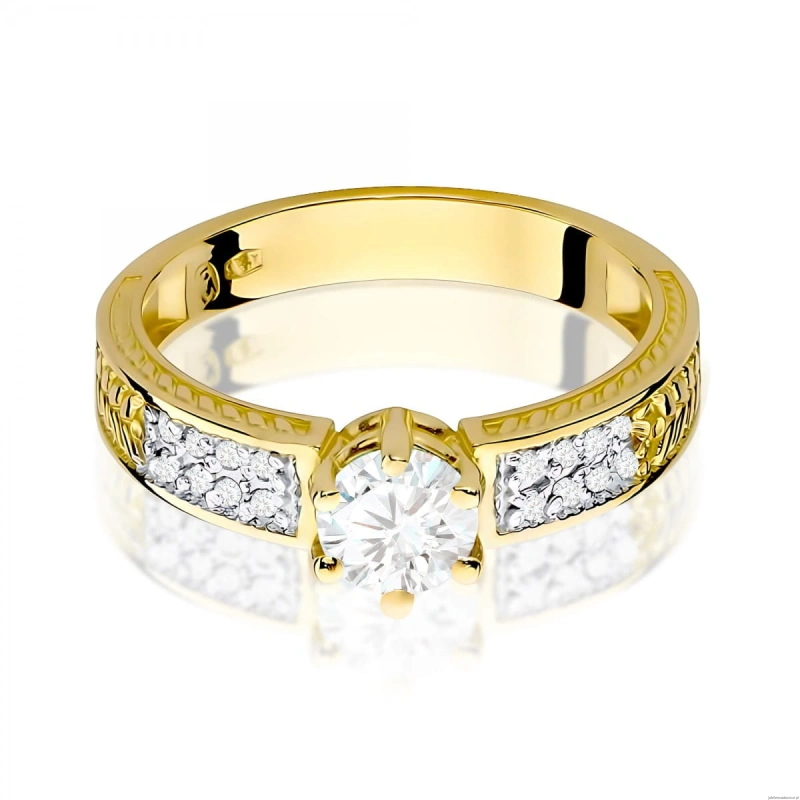 Pierścionek W0075 Biały Szafir 0,60ct żółte złoto 375