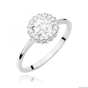 Pierścionek W0572 Biały Szafir 0,60ct białe złoto 375