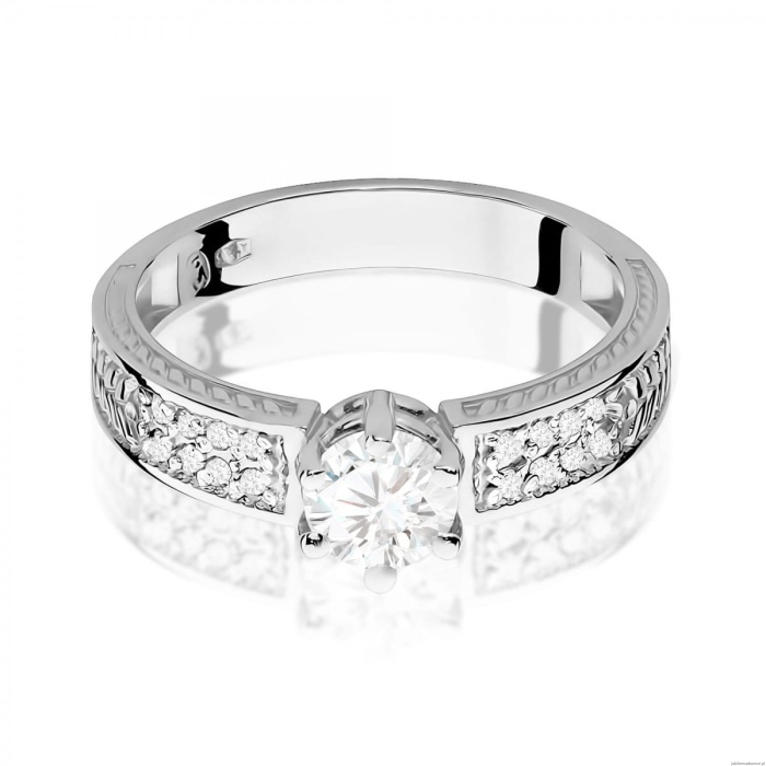 Pierścionek W0075 Biały Szafir 0,60ct białe złoto 375