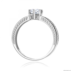 Pierścionek W0075 Biały Szafir 0,60ct białe złoto 375