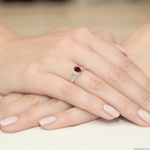 Pierścionek W0005 Granat 0,50ct białe złoto 375
