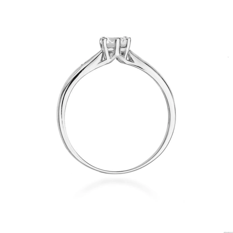 Pierścionek W0074 Biały Szafir 0,60ct białe złoto 375