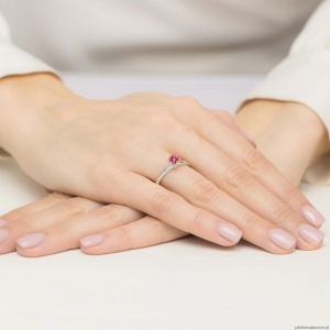 Pierścionek W557 Różowy Topaz 0,60ct białe złoto 375