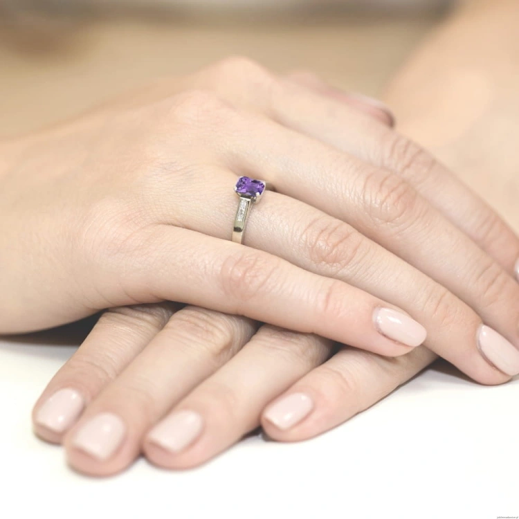 Pierścionek W0078 Ametyst 0,50ct białe złoto 375