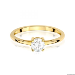 Pierścionek W0656 Biały Szafir 0,60ct żółte złoto 375