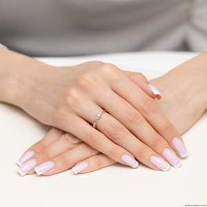 Pierścionek W0682 Diament 0,01ct białe złoto 375